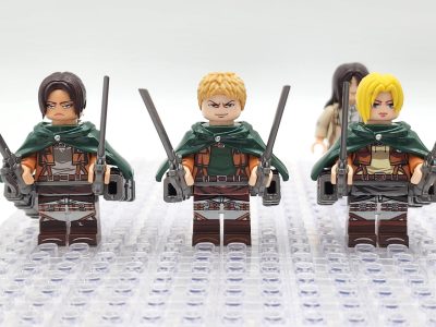 attack-on-titan-minifigure-set-of-8pcs