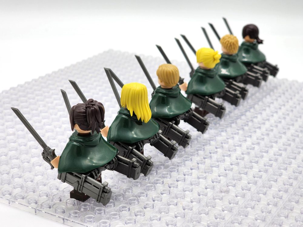 attack-on-titan-minifigure-set-of-8pcs