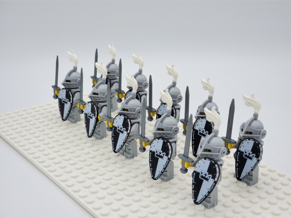 black-crown-knights-style-1-minifigures-set-of-10pcs