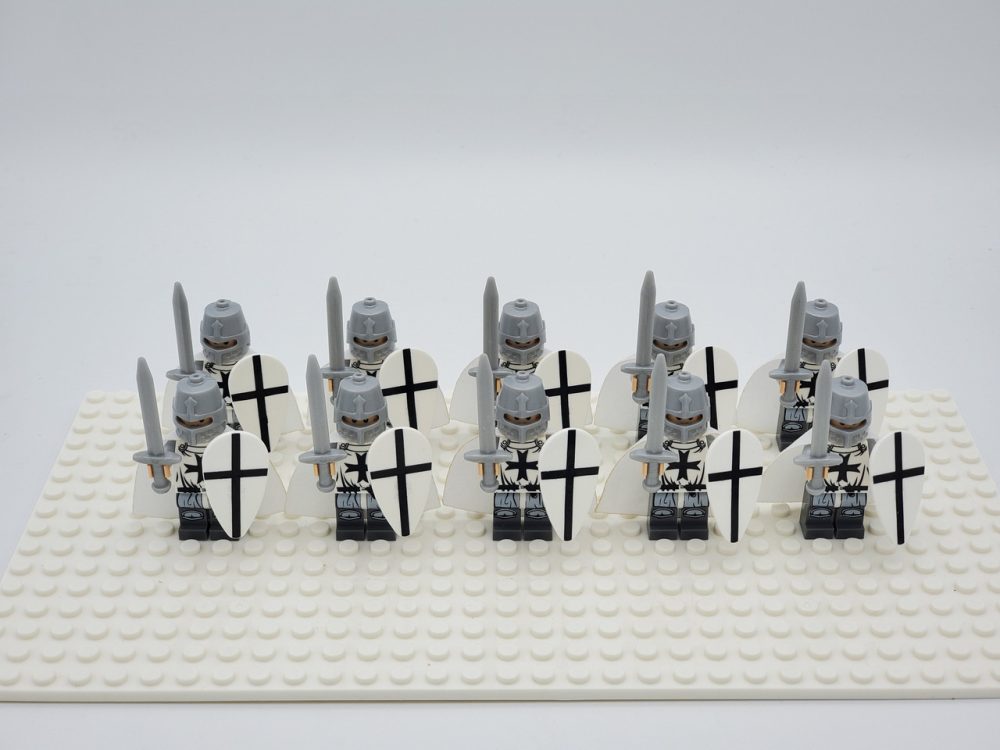 crusader-knight-minifigures-set-of-10pcs