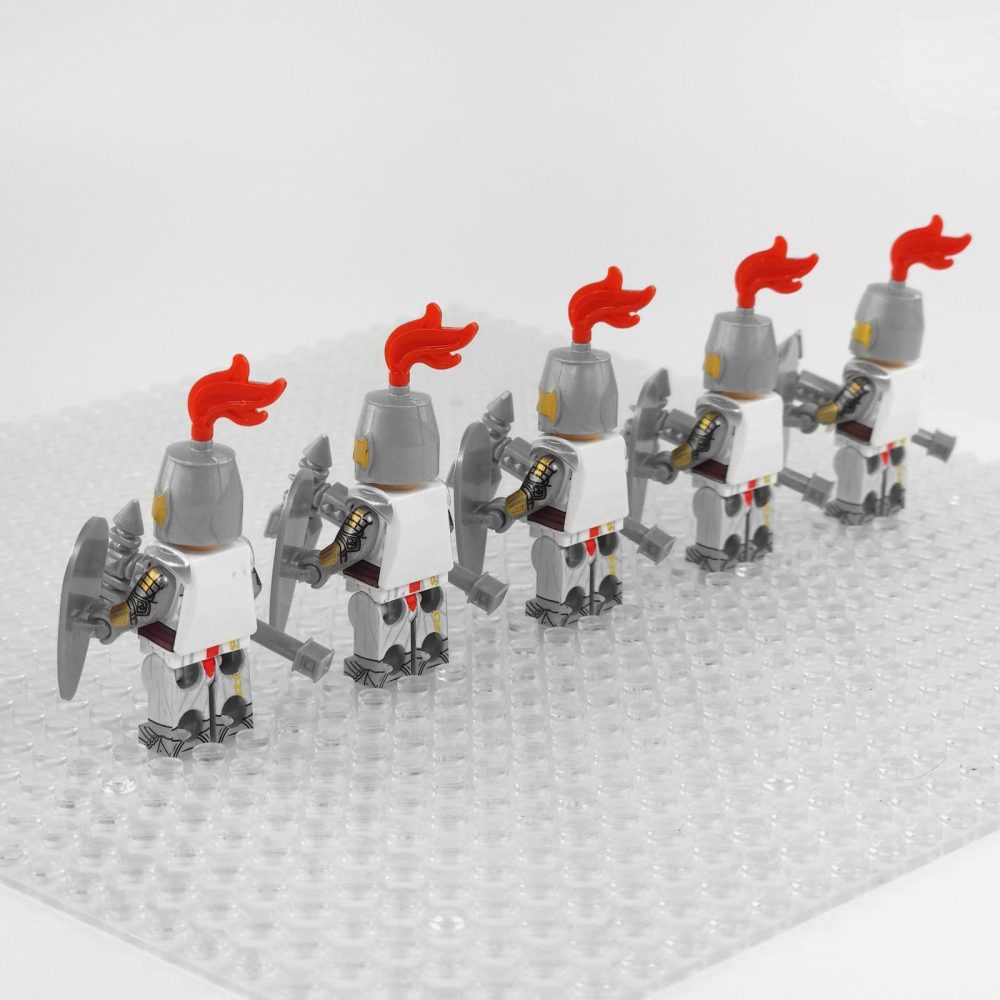 crusades-knights-templar-battle-priests-minifigures-set-of-5pcs-with-war-hammers-and-shield-accessories