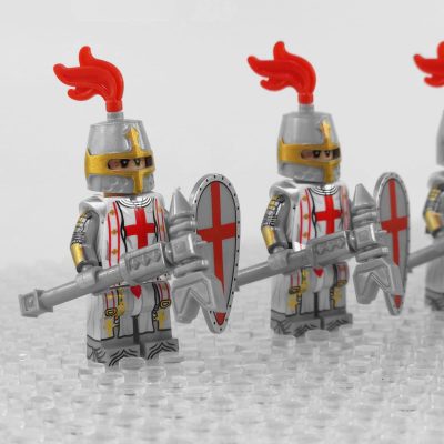crusades-knights-templar-battle-priests-minifigures-set-of-5pcs-with-war-hammers-and-shield-accessories
