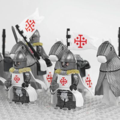 crusades-mounted-holy-sepulchre-knights-armored-warhorse-minifigure-set-of-10pcs-with-assortment-of