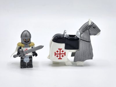 crusades-mounted-holy-sepulchre-knights-armored-warhorse-minifigure-set-of-10pcs-with-assortment-of