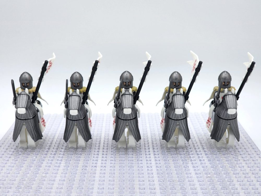 crusades-mounted-holy-sepulchre-knights-armored-warhorse-minifigure-set-of-10pcs-with-assortment-of