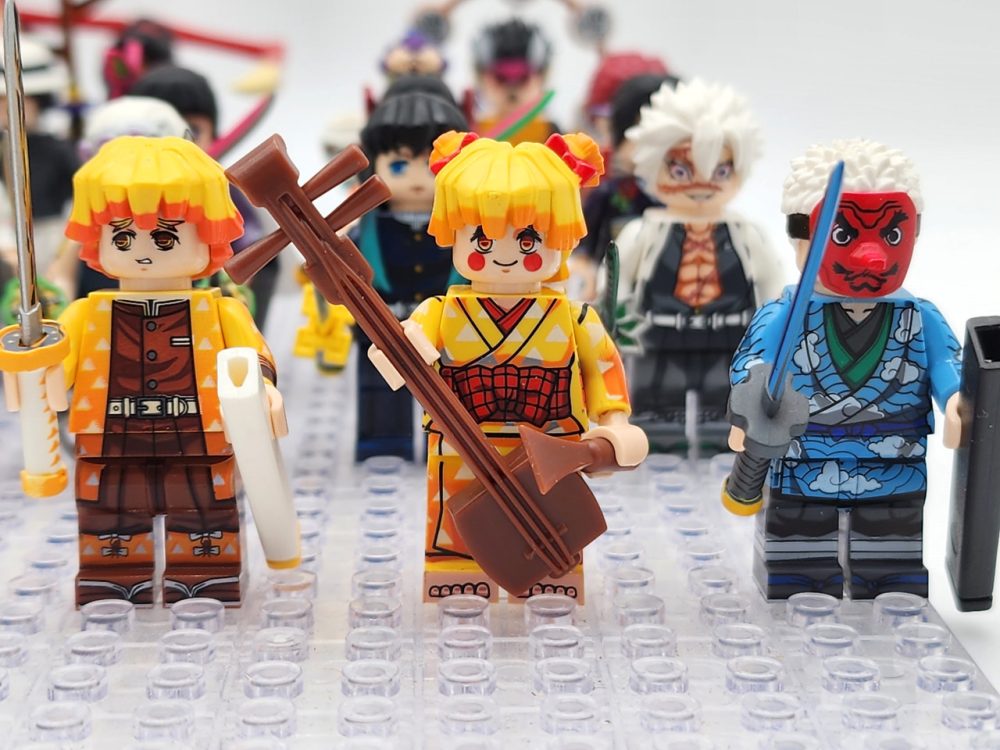 demon-slayer-kimetsu-no-yaiba-ultimate-collectors-minifigure-set-of-40pcs