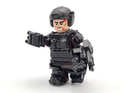 edge-of-tomorrow-tom-cruise-major-william-cage-in-battle-exosuit-minifigure