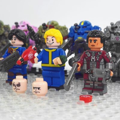 fallout-tv-series-lucy-maximus-cooper-t60-power-armor-minifigure-set
