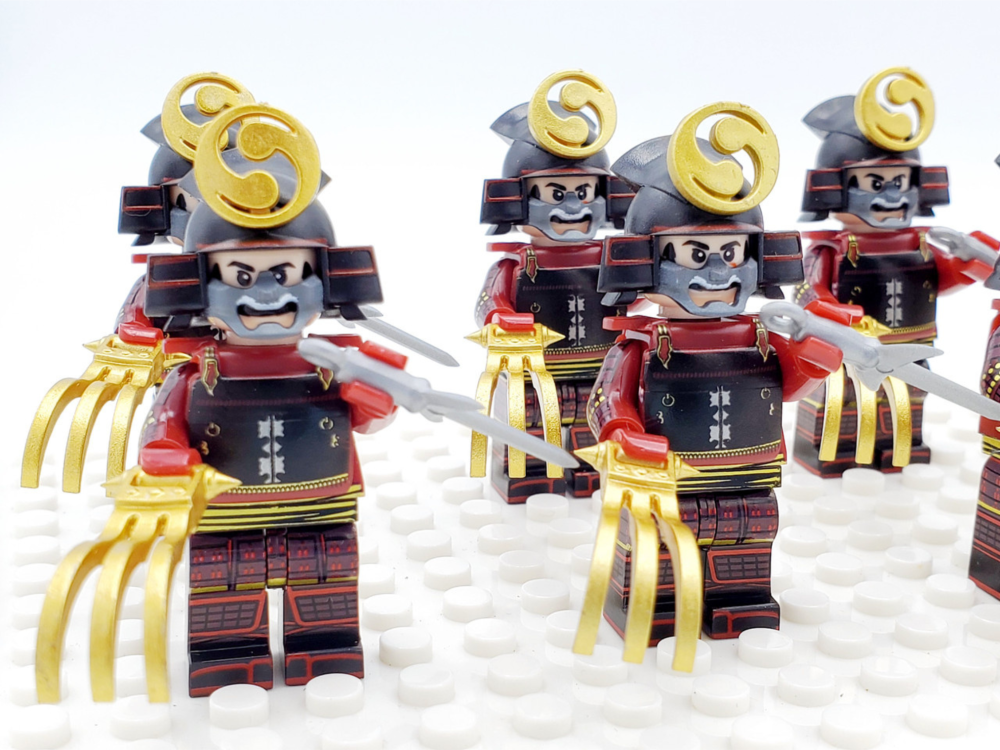 japanese-samurai-pantera-claw-and-katana-minifigures-set-of-10pcs