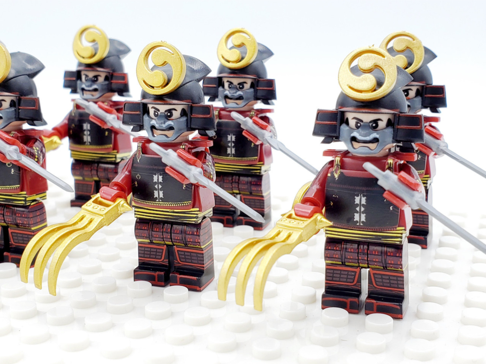 japanese-samurai-pantera-claw-and-katana-minifigures-set-of-10pcs