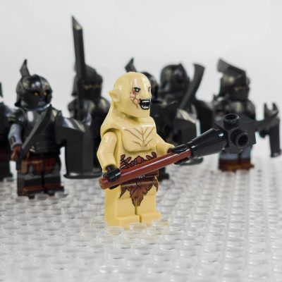 lord-the-rings-gundabad-orcs-and-azog-minifigure-set-11pcs
