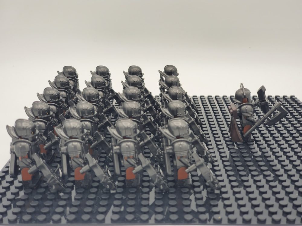 Lord the Rings Uruk-Hai Heavy Crossbows Minifigure Set 21pcs - Image 6