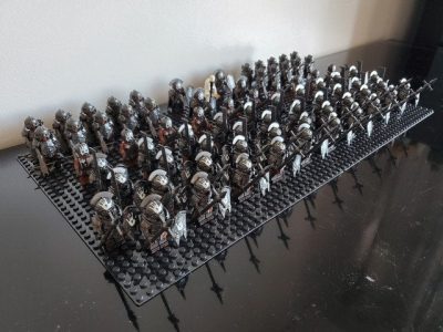lord-the-rings-uruk-hai-saruman-battle-helms-deep-minifigure-set-75pcs
