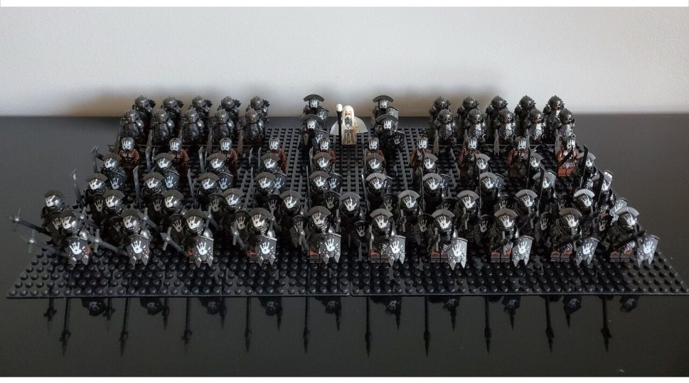 Lord the Rings Uruk-Hai Saruman Battle Helms Deep Minifigure Set 75pcs