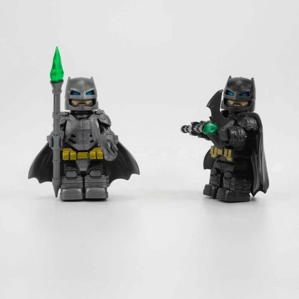 Batman With Heavy Armour and Kryptonite Spear Minifigure Set 2pcs