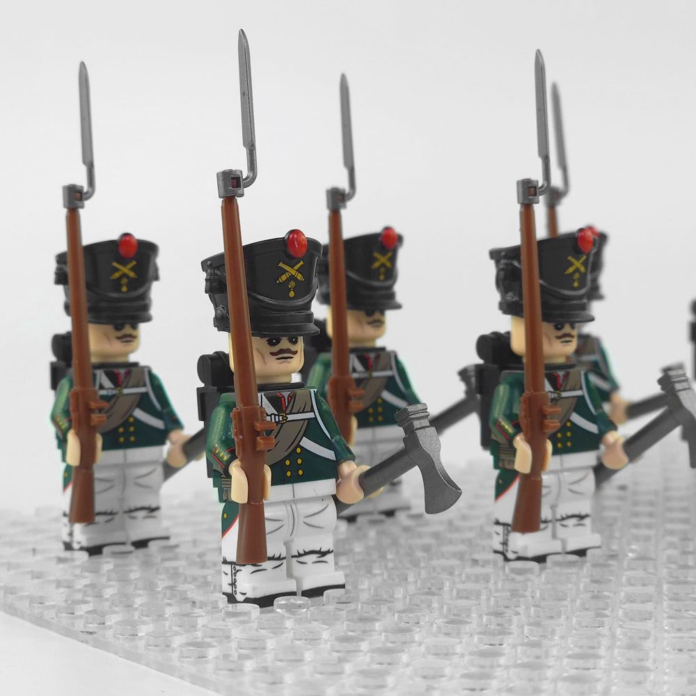 napoleonic-wars-russian-artillery-infantry-minifigure-set-with-rifle-bayonet-war-axe