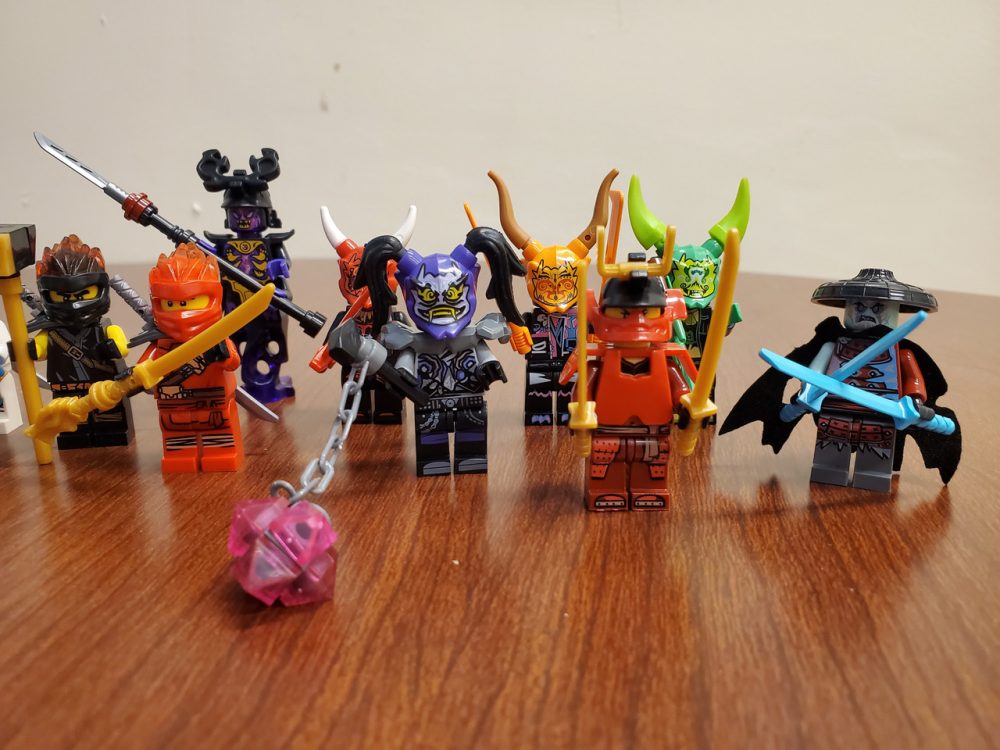 ninjago-secrets-of-the-forbidden-spinjitzu-24-piece-minifigure-collection