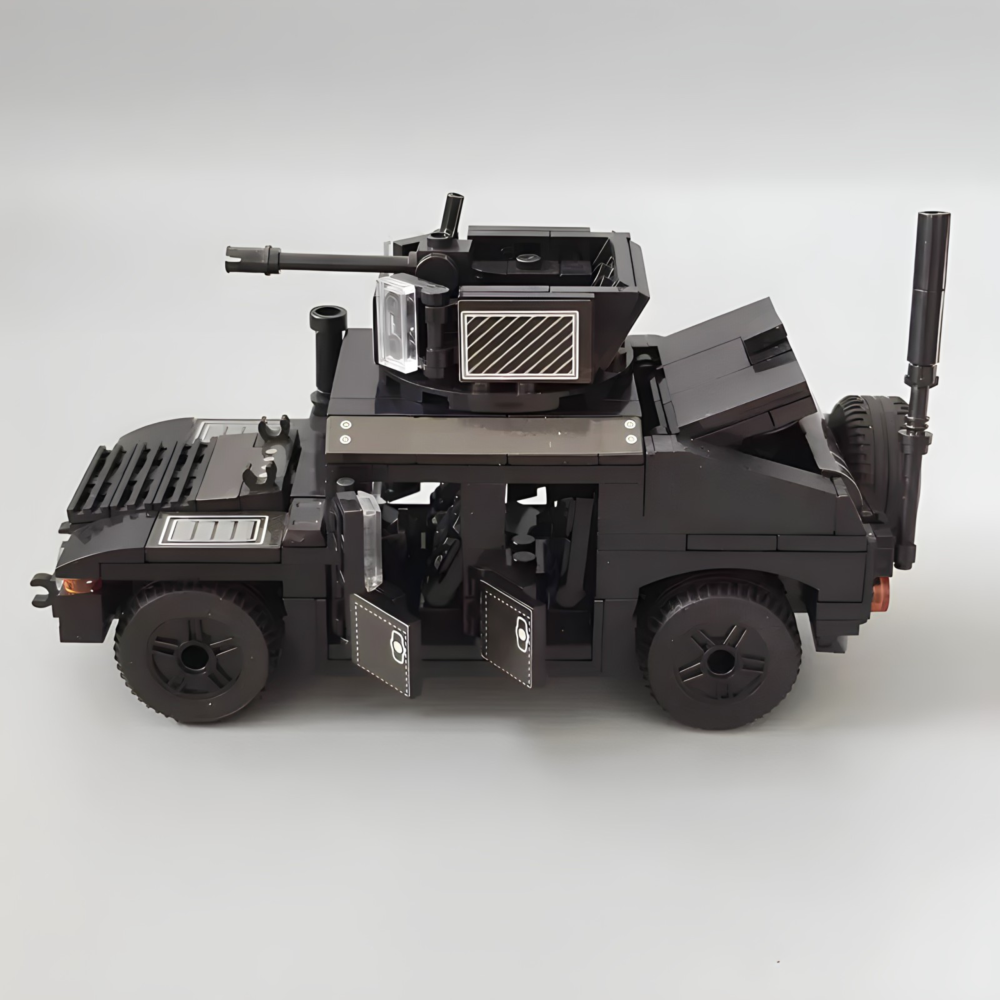 police-swat-team-and-tactical-hummer-moc-building-set-with-6pcs-minifigures-and-assortment-of