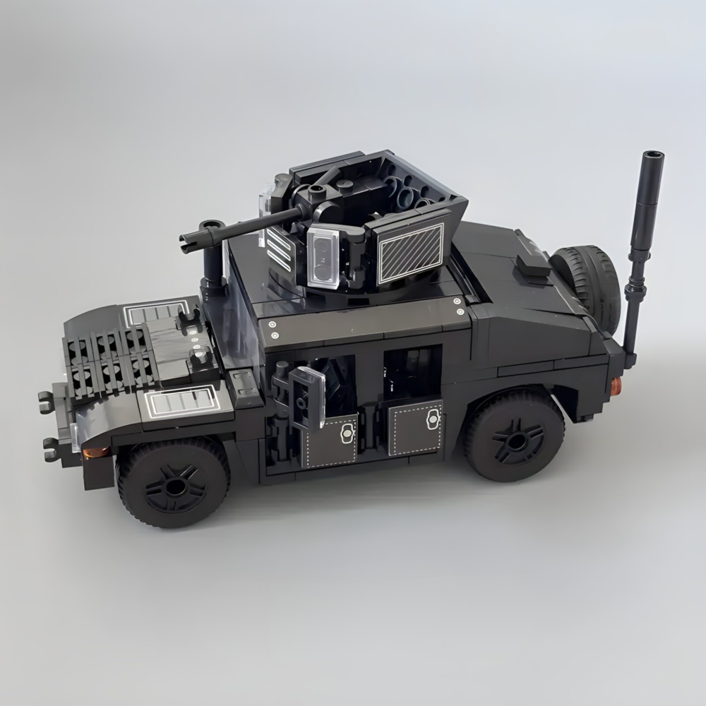 police-swat-team-and-tactical-hummer-moc-building-set-with-6pcs-minifigures-and-assortment-of