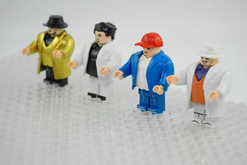 presidents-and-celebrities-donald-trump-kim-jong-un-chunky-minifigure-set