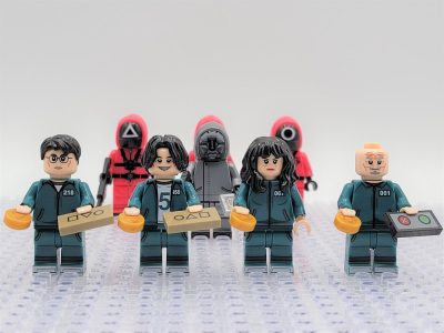 squid-games-minifigure-set-of-9pcs