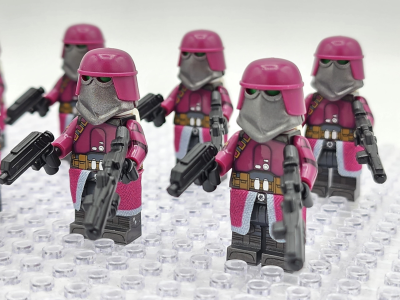 star-wars-21st-elite-nova-corps-galactic-marines-minifigure-set-with-dc-15-blasters-and-backpack-accessory