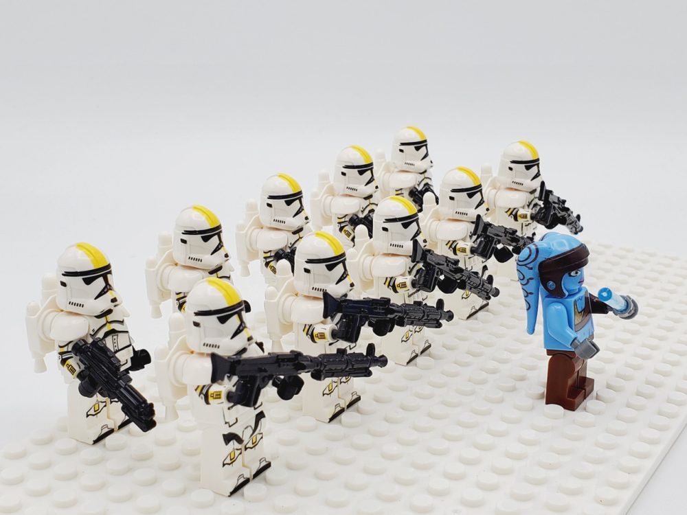 star-wars-327th-star-corps-clone-troopers-with-jedi-aayla-minifigure-set-of-11pcs