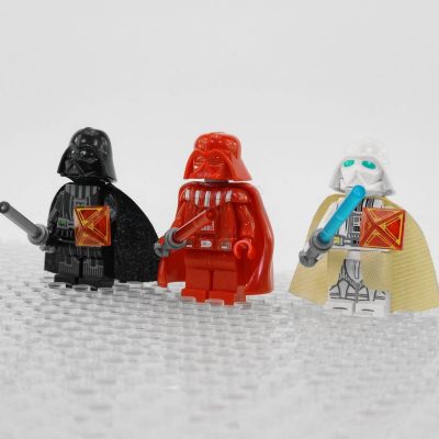 star-wars-black-white-and-red-darth-vader-minifigure-set
