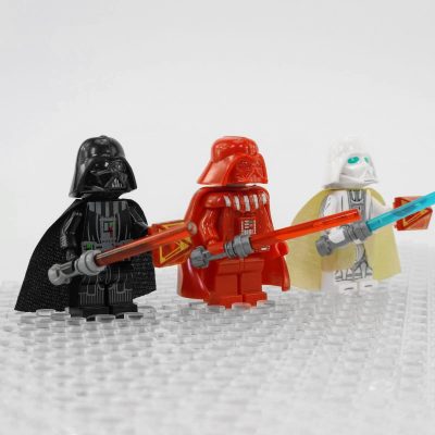 star-wars-black-white-and-red-darth-vader-minifigure-set