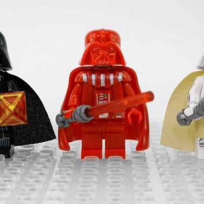 star-wars-black-white-and-red-darth-vader-minifigure-set