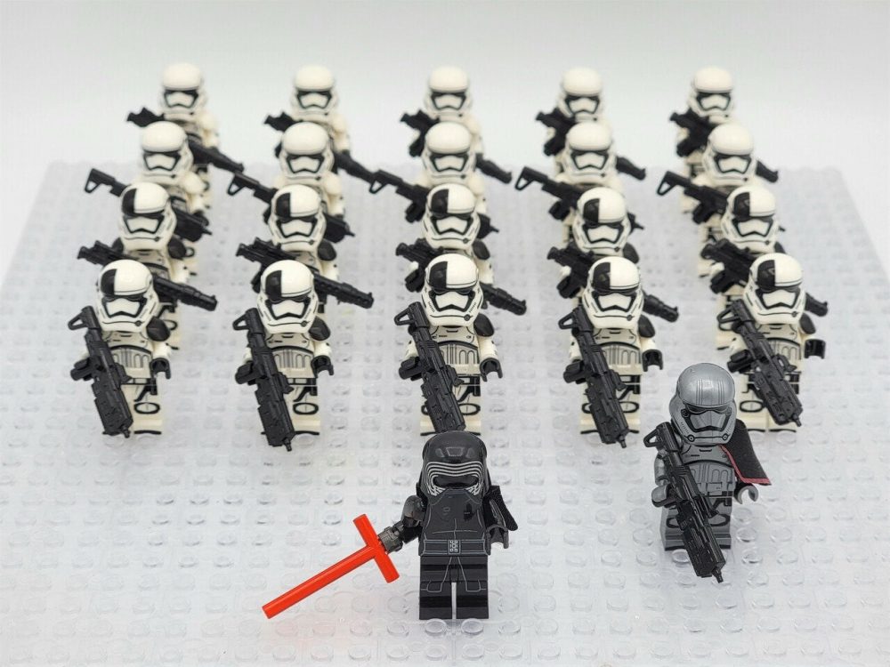 star-wars-kylo-ren-stormtroopers-of-the-first-order-stormtrooper-minifigure-set