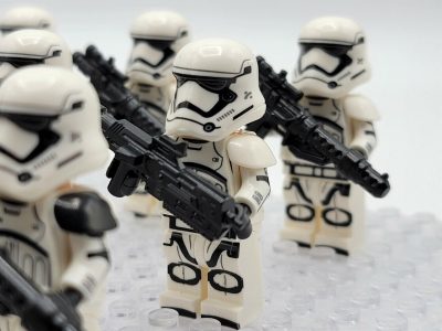 star-wars-kylo-ren-stormtroopers-of-the-first-order-stormtrooper-minifigure-set
