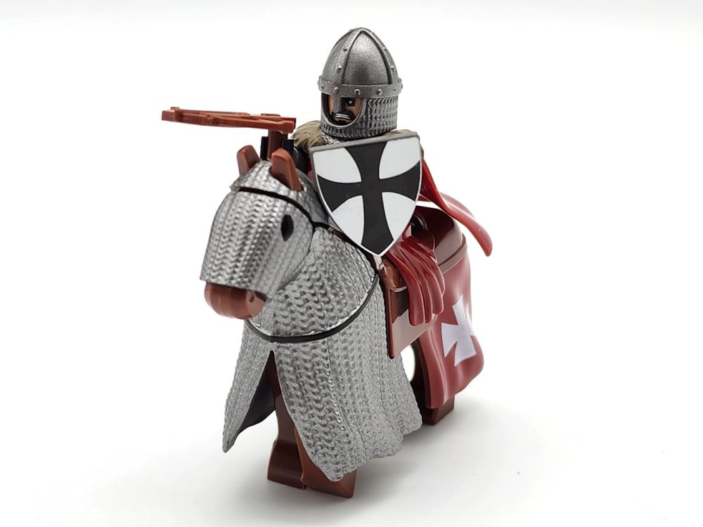 tripoli-mounted-knights-armored-warhorse-minifigure-set