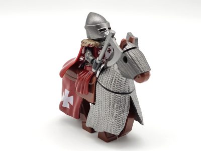 tripoli-mounted-knights-armored-warhorse-minifigure-set