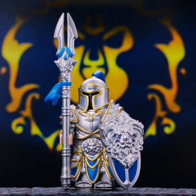 world-of-warcraft-stormwind-city-guards-minifigure-set-with-warspear-of-valorous-lions-shield