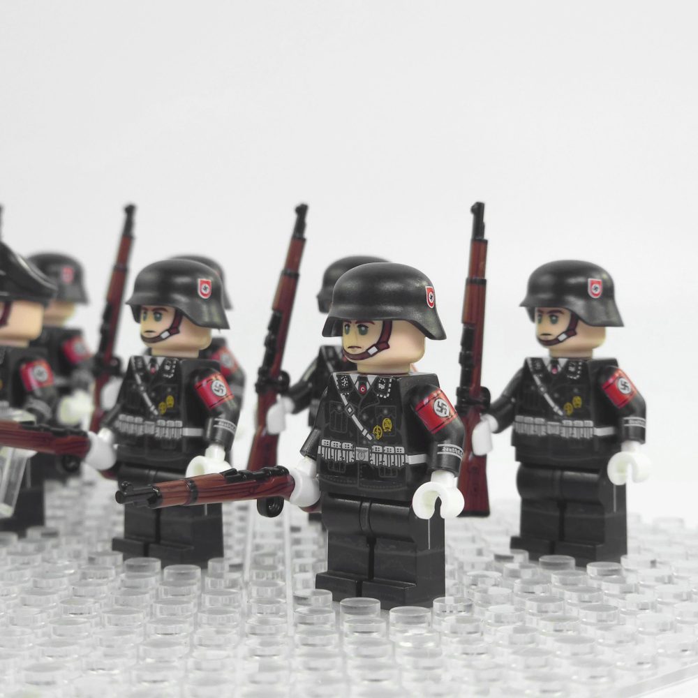 wwii-german-honor-guard-soldiers-minifigure-set